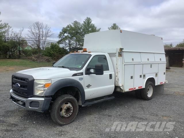 Ford F-550 Bestelwagens met open laadbak