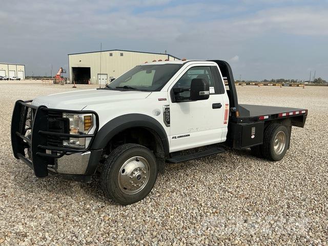 Ford F-550 Platte bakwagens
