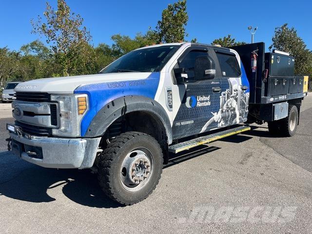 Ford F-550 Platte bakwagens