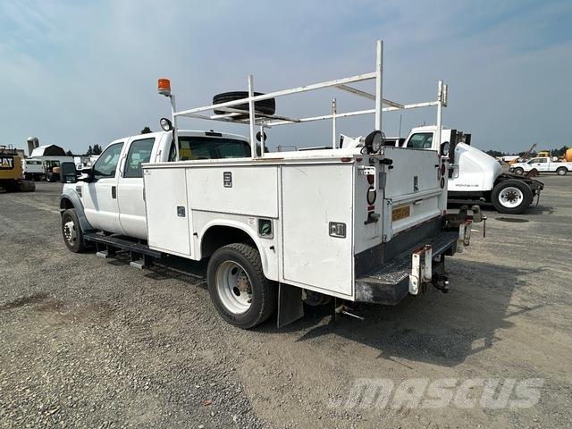 Ford F-550 Bestelwagens met open laadbak