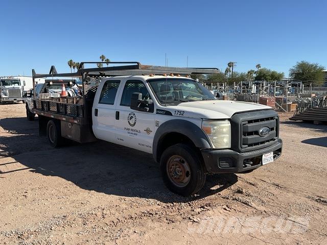 Ford F-550 Platte bakwagens