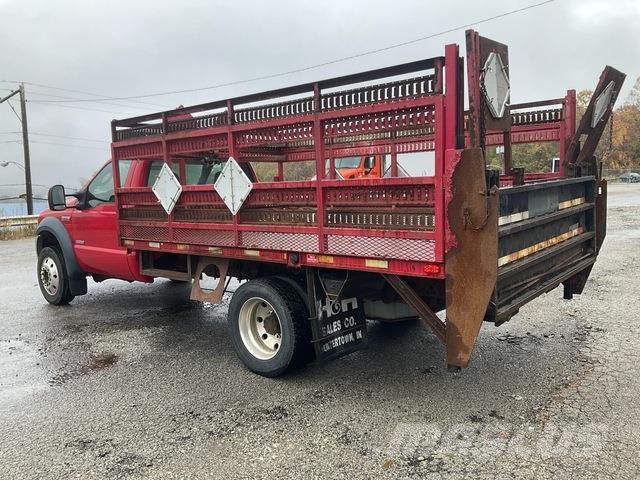 Ford F-550 Platte bakwagens