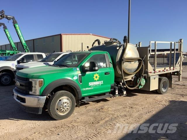Ford F-550 Platte bakwagens