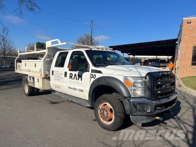 Ford F-550 Platte bakwagens