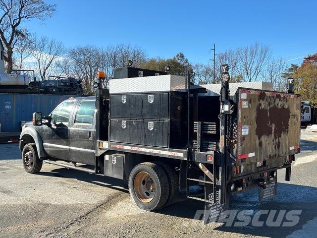 Ford F-550 Platte bakwagens