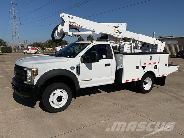 Ford F-550 Auto hoogwerkers