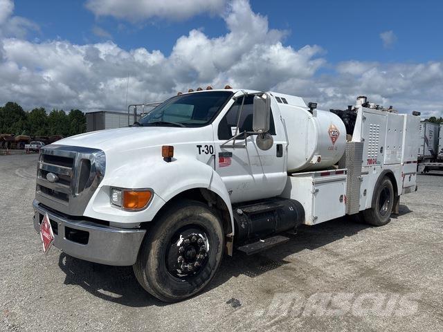 Ford F-650 Tankwagen