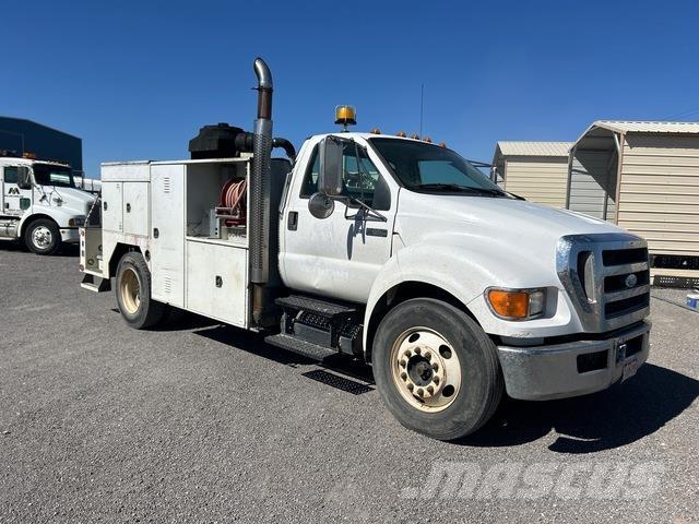 Ford F-650 Bestelwagens met open laadbak