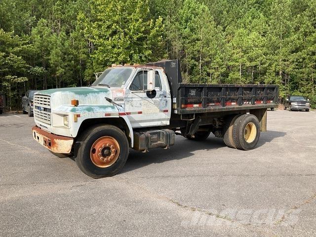 Ford F-700 Kipper