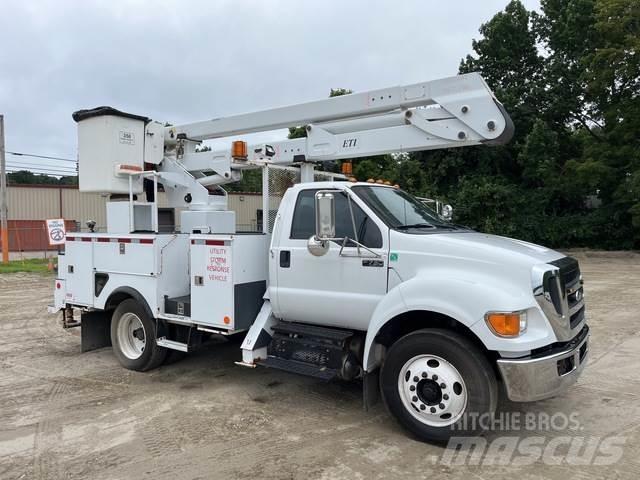 Ford F-750 Auto hoogwerkers