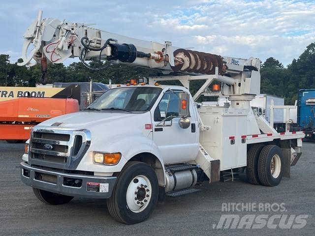Ford F-750 Mobiele Boorinstallatie