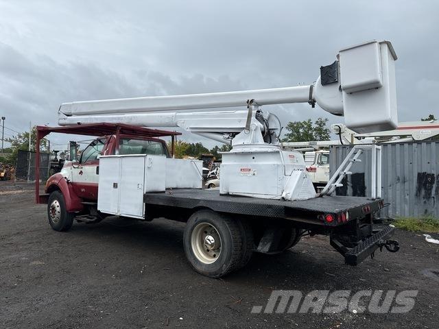 Ford F-750 Auto hoogwerkers