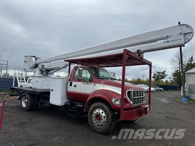 Ford F-750 Auto hoogwerkers