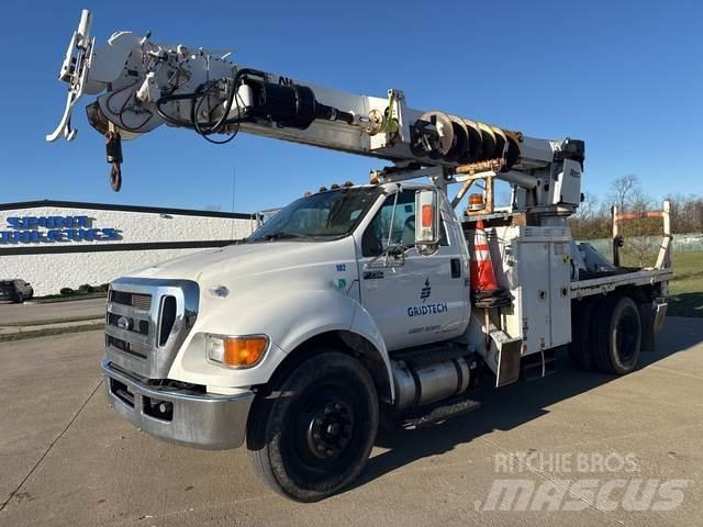Ford F-750 Mobiele Boorinstallatie