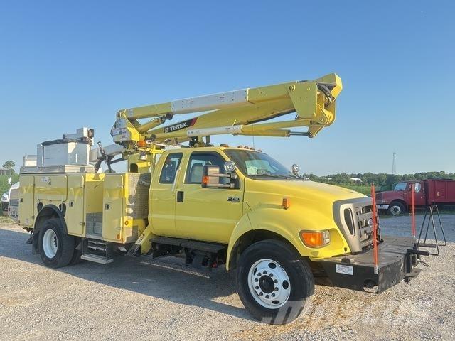 Ford F-750 Auto hoogwerkers