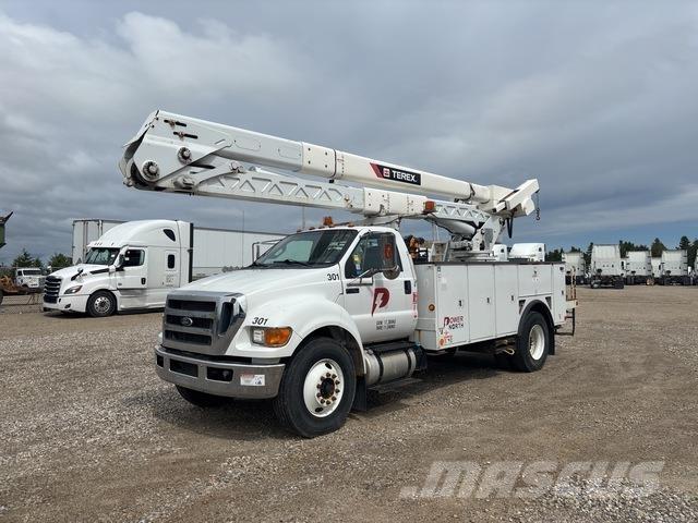 Ford F-750 Auto hoogwerkers