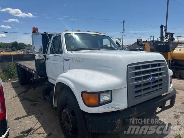 Ford F-800 Platte bakwagens