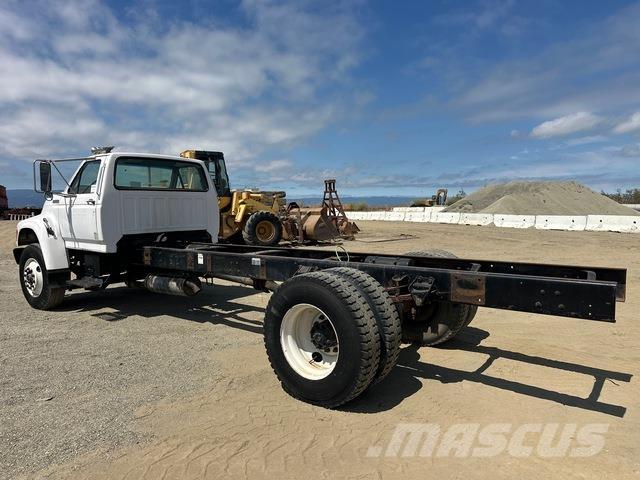 Ford F-800 Cabine en interieur