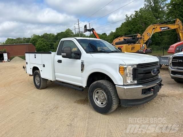 Ford F250 Bestelwagens met open laadbak