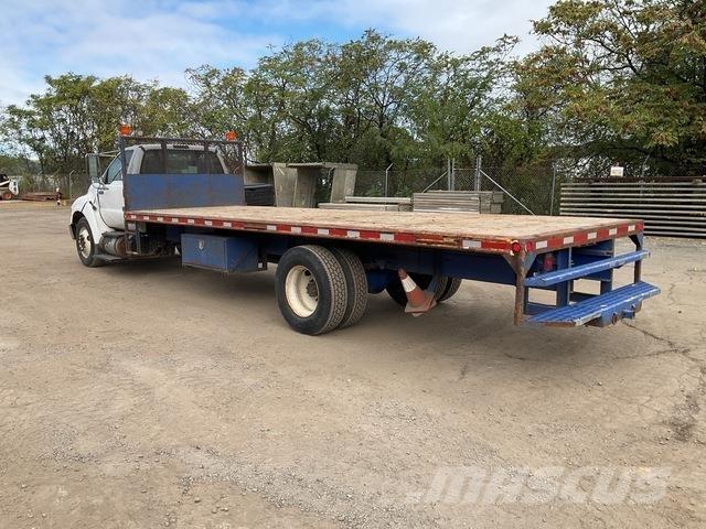 Ford F650 Platte bakwagens