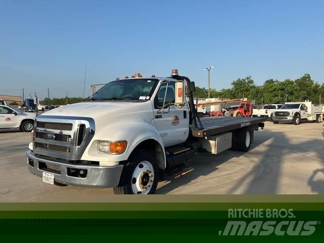Ford F750XLT Sleepwagens