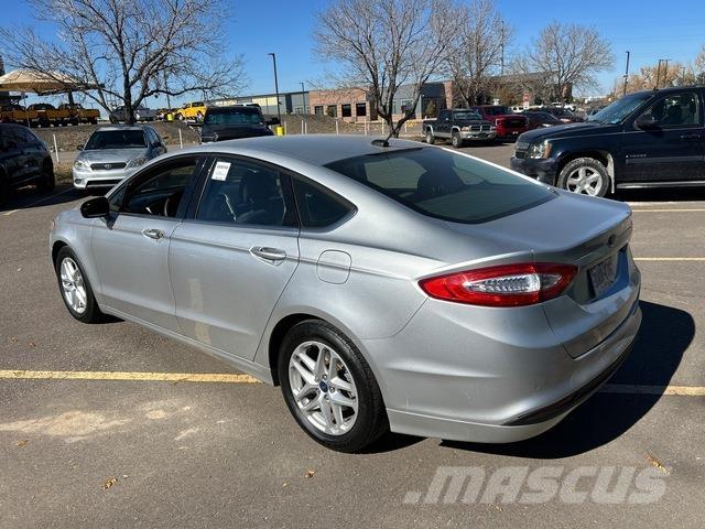 Ford Fusion Auto's
