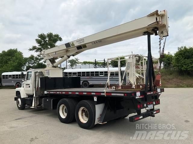Ford L8000 Anders