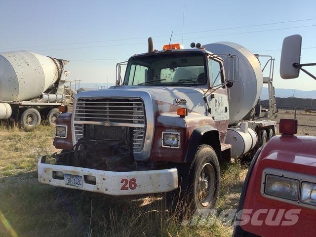 Ford L8000 Anders
