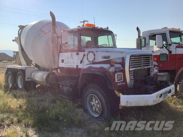 Ford L8000 Anders