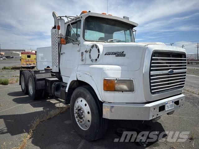 Ford L9000 Trekkers