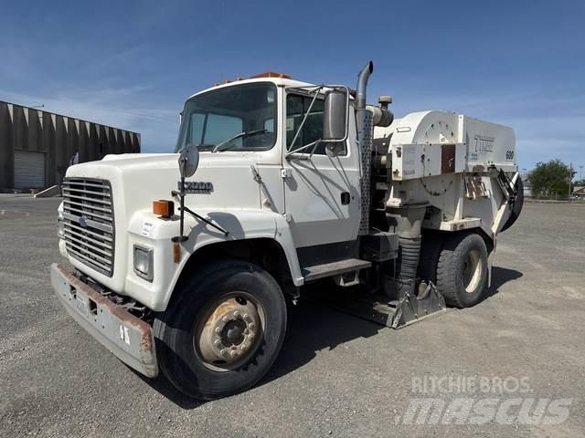 Ford LN7000 Veegwagens