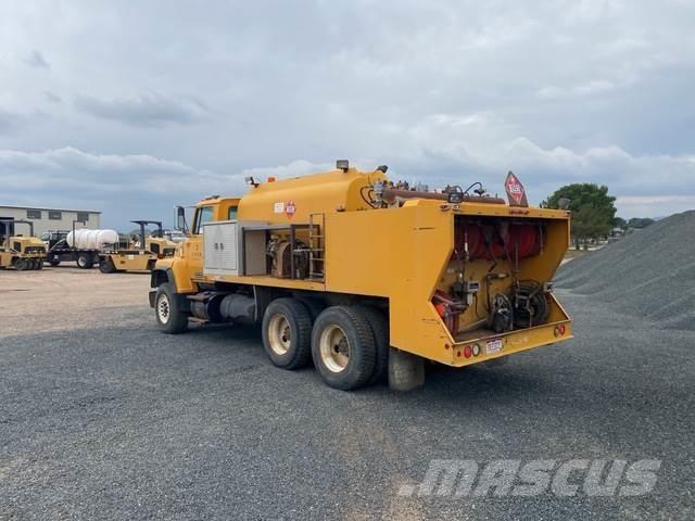 Ford LNT8000 Tankwagen