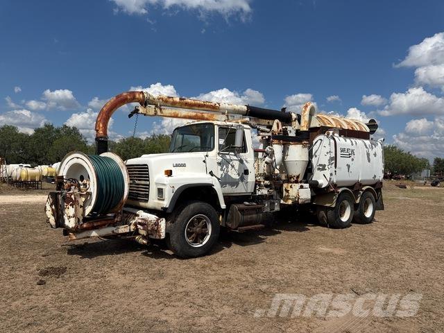 Ford LNT8000F Rupsgraafmachines