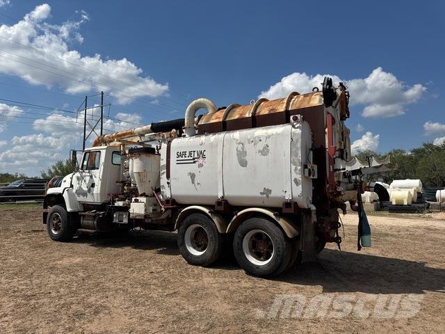 Ford LNT8000F Rupsgraafmachines