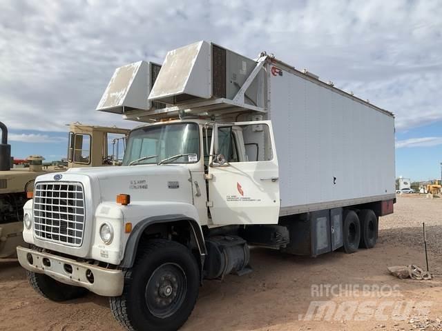 Ford LT8000 Gesloten bedrijfswagens