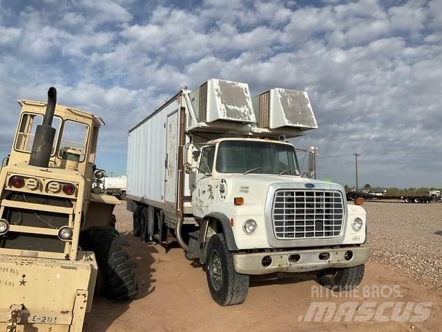 Ford LT8000 Gesloten bedrijfswagens