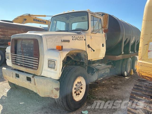 Ford LT9000 Water tankwagens