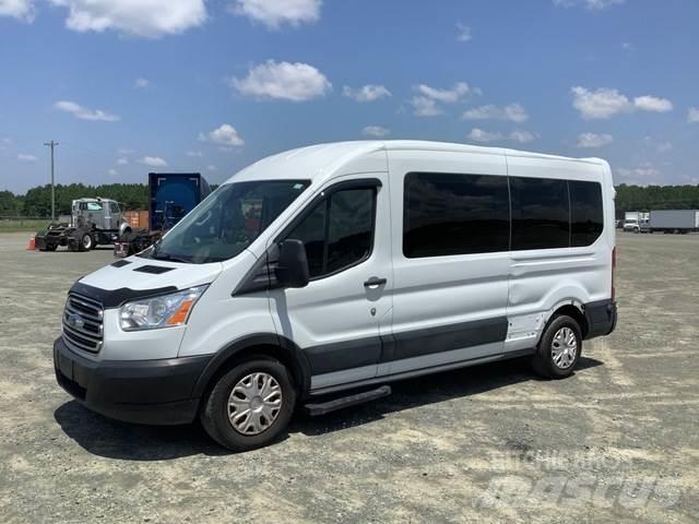 Ford Transit Auto's