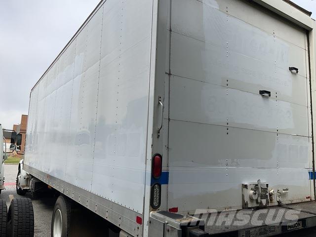 Freightliner  Bakwagens met gesloten opbouw