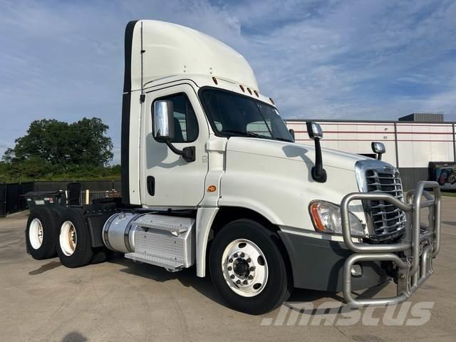Freightliner  Trekkers