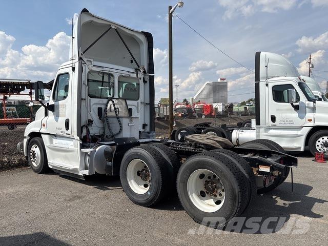 Freightliner  Trekkers