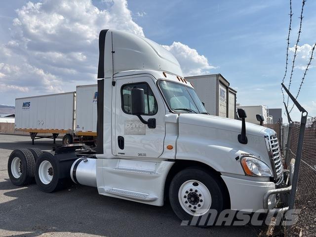 Freightliner  Trekkers