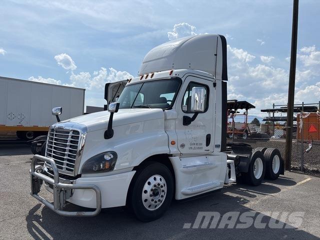 Freightliner  Trekkers
