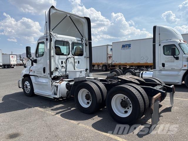 Freightliner  Trekkers