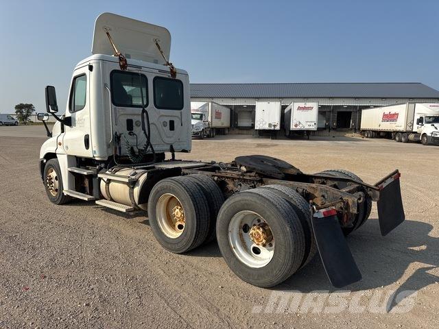 Freightliner  Trekkers