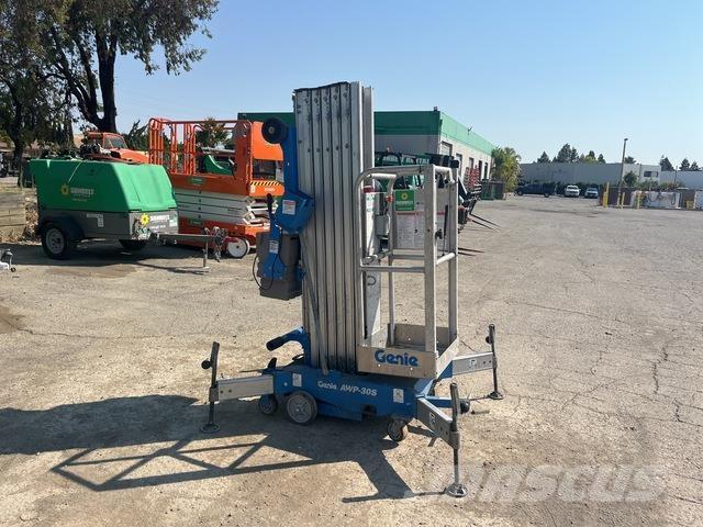 Genie AWP-30S Personenliften en invalideliften