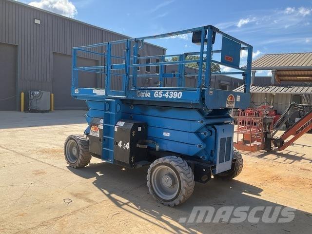 Genie GS4390 Schaarhoogwerkers