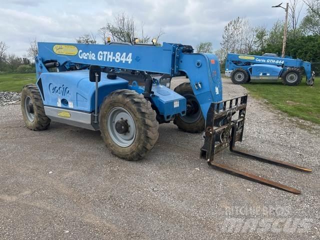 Genie GTH-844 Verreikers