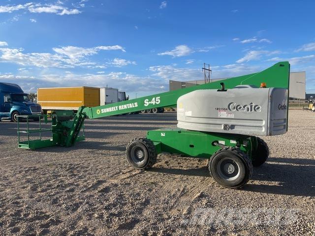 Genie S-45 Telescoophoogwerkers
