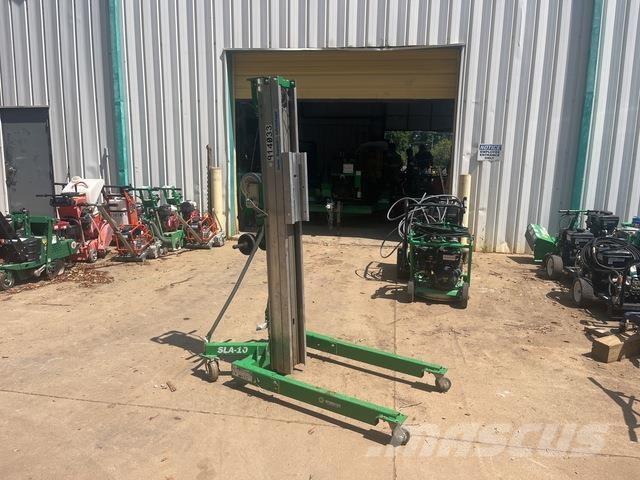 Genie SLA-10 Takels, lieren en materiaalliften